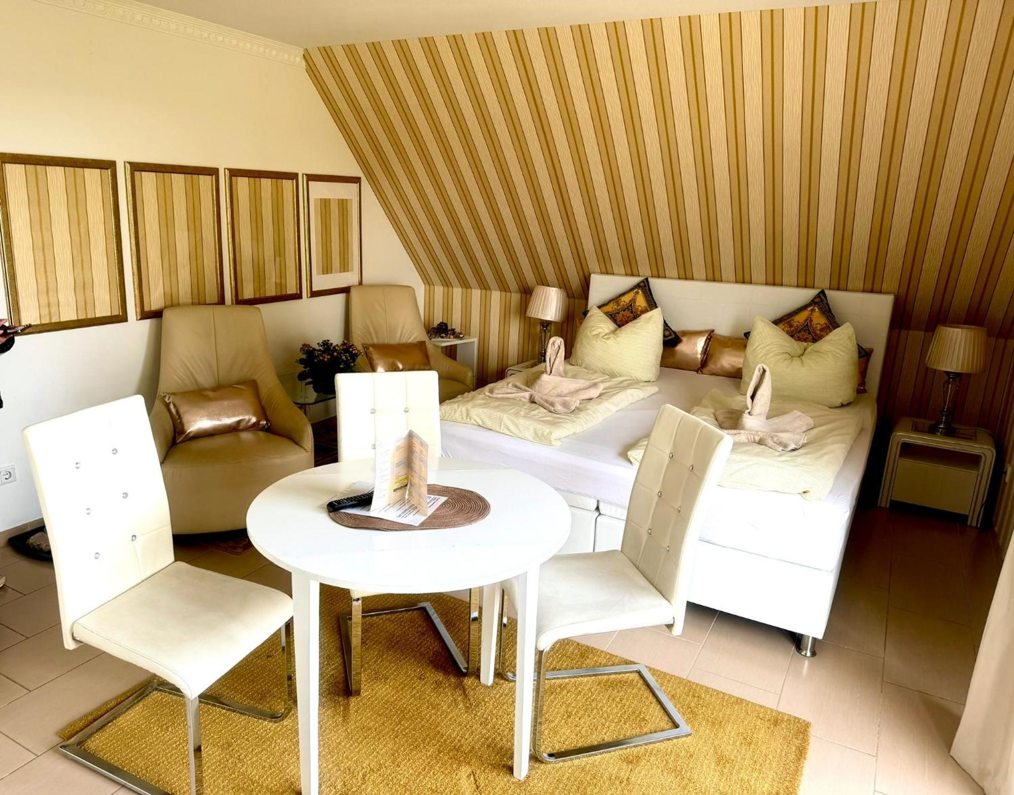 Tiffany'S Ferienapartments Sind Alles, Ausser... Gewoehnlich!!! Timmendorfer Strand Εξωτερικό φωτογραφία